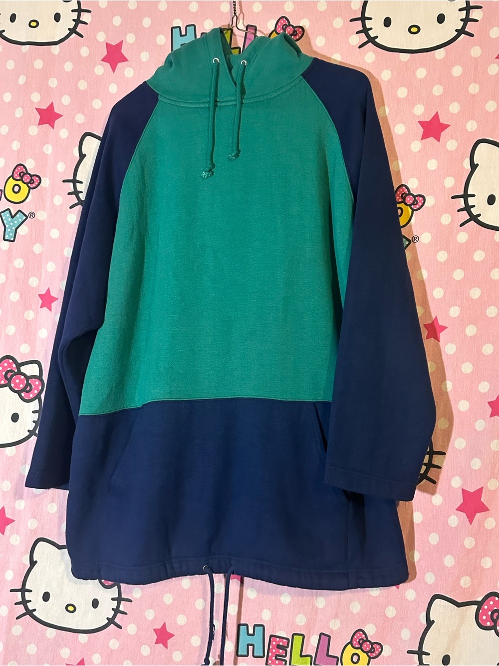 (5/$25 OR 3/$17) VTG Sporting Club Color Block Oversized Hoodie